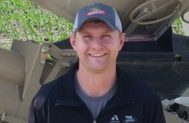 Levi Zins / Field Agronomist